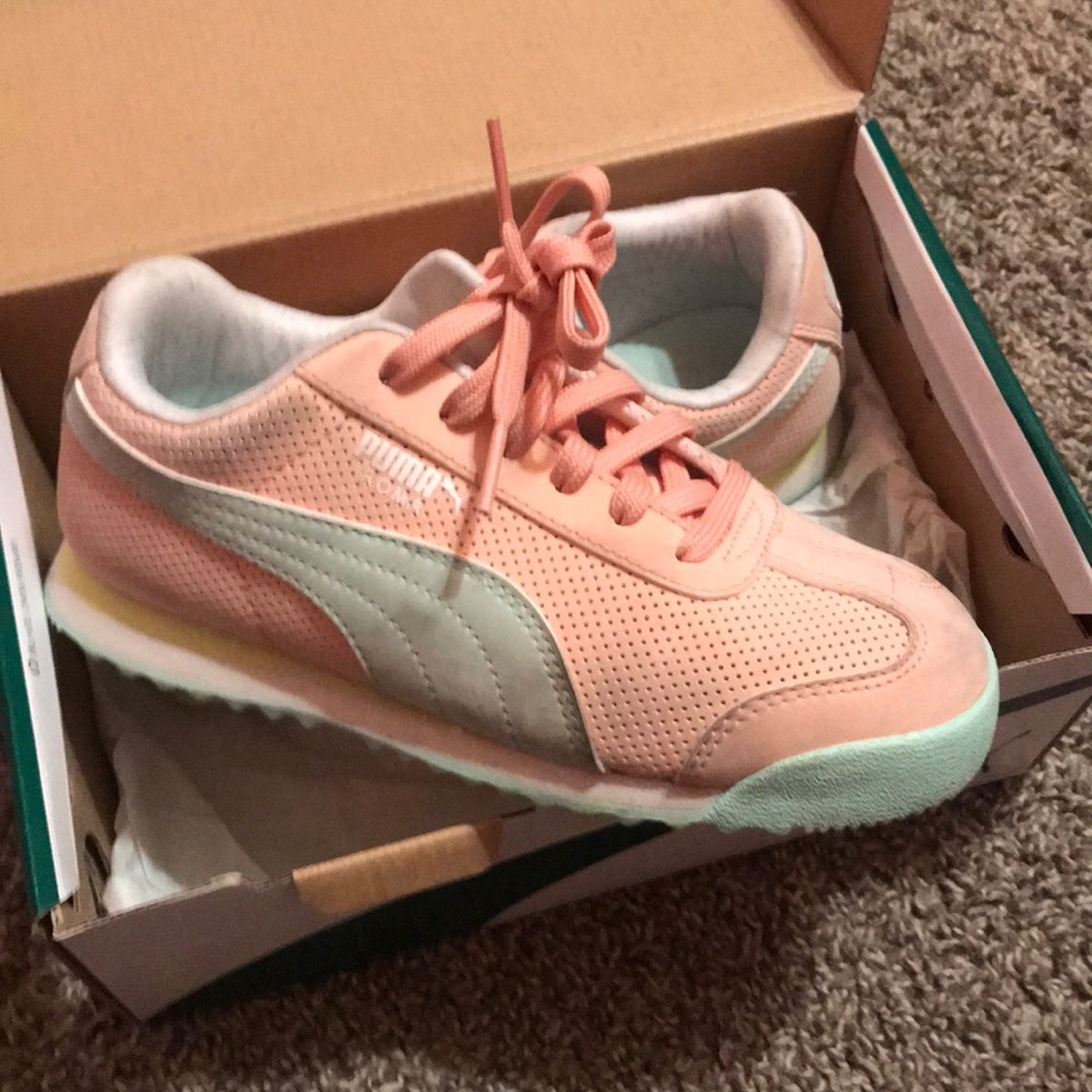 Kids Puma Sneakers